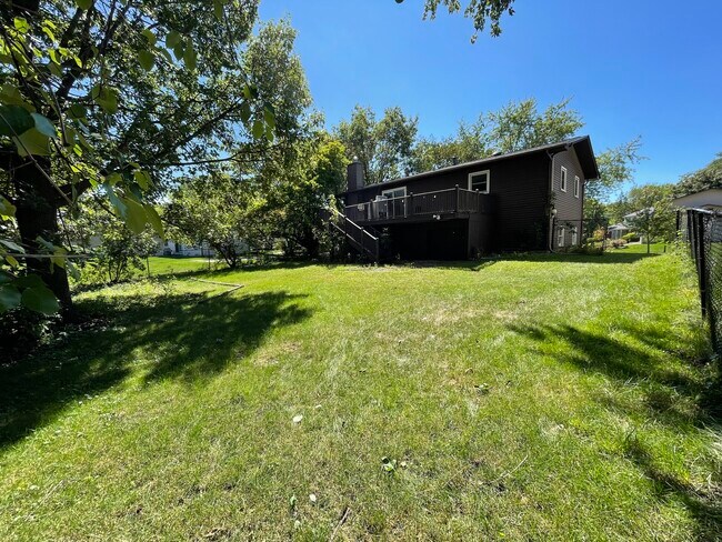 Building Photo - 644 Gannet Dr