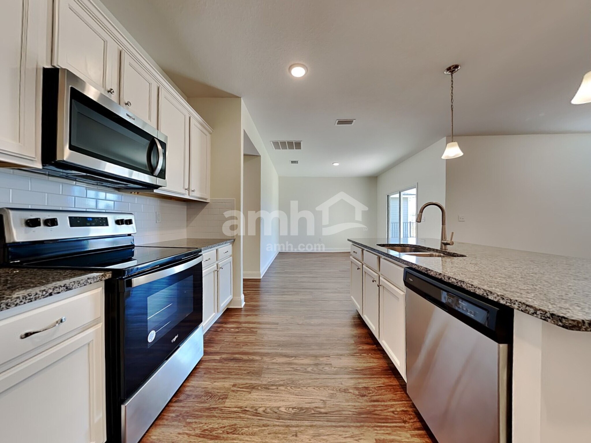 Building Photo - 163 Banyan Frst Dr