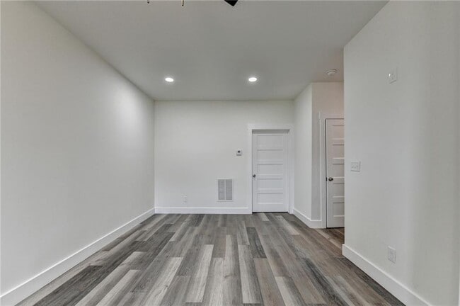 Building Photo - 159 Mead Ct