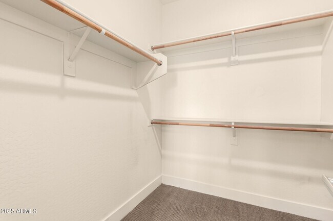 Building Photo - 820 N 8th Ave