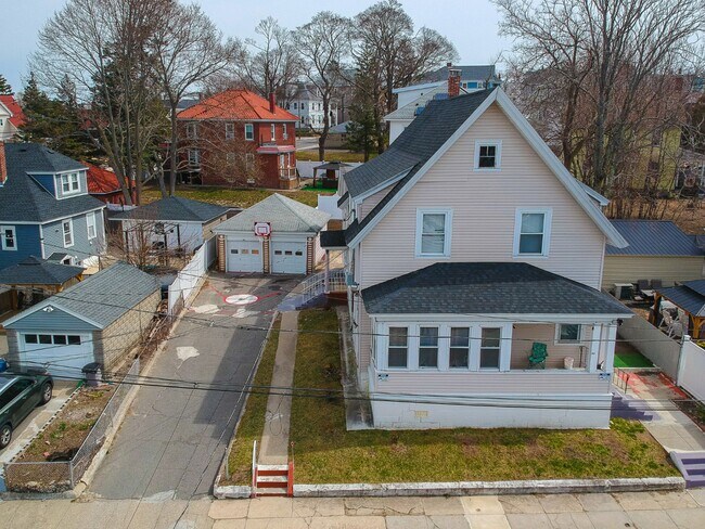 Primary Photo - 83 Sunray St