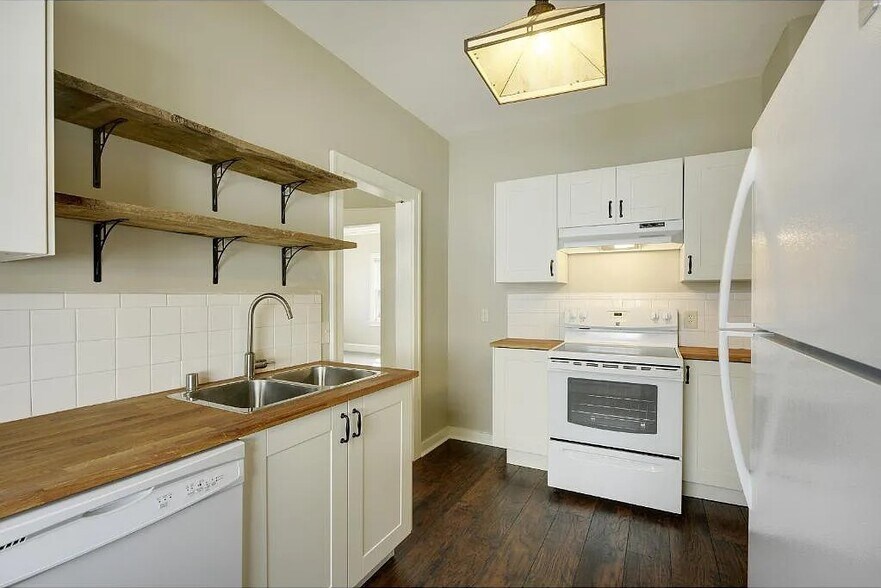 Primary Photo - 1327 Vincent Ave N