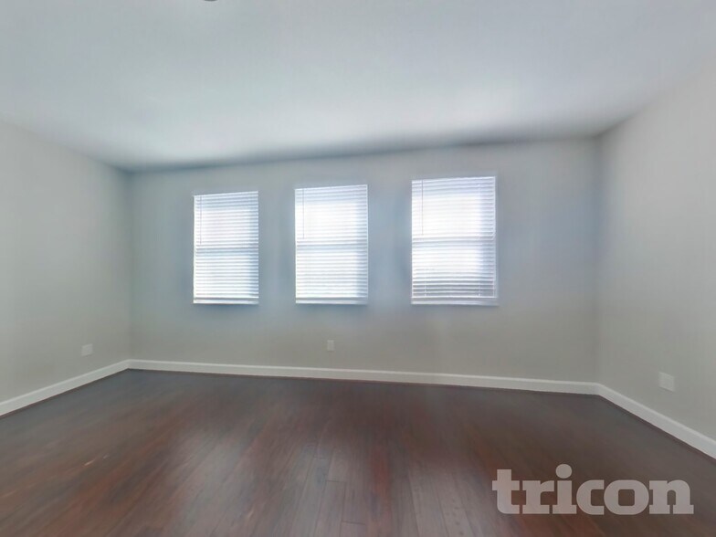 Building Photo - 4718 Garden Arbor Way