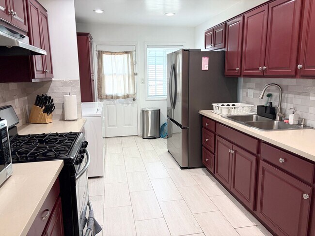 Building Photo - Fully Furnished 3BR Home with Private Patio & Backyard – Perfect Covina Getaway