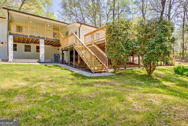 Building Photo - 140 Mary Freeman Rd