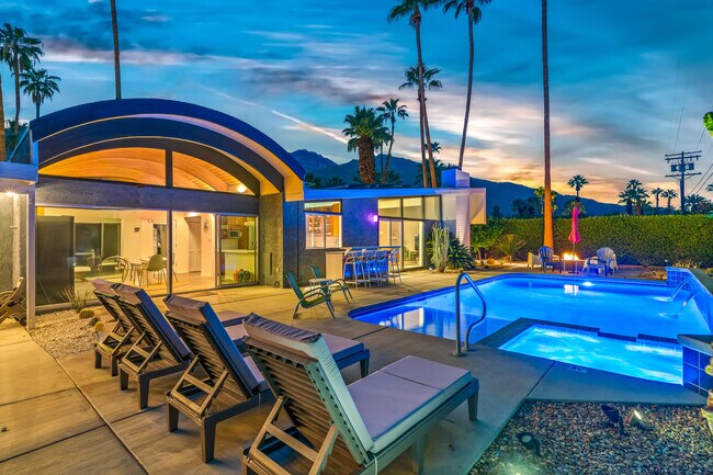 Building Photo - 1986 Yucca Pl