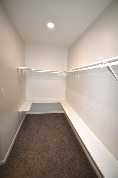 Master Closet - 7952 Blue St