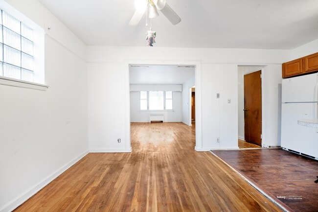 Building Photo - 3828A Barnes Ave