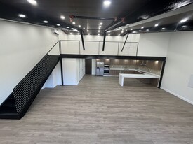 Building Photo - 64 Sand Creek Rd