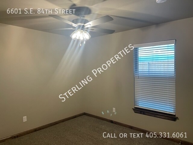 Building Photo - 6601 SE 84th St