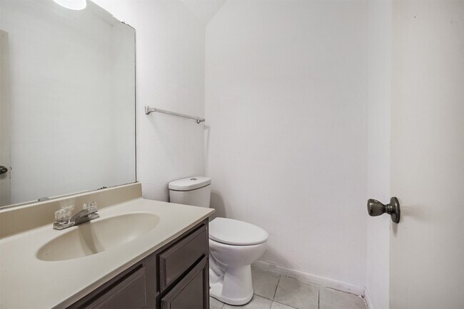 Building Photo - 12500 Brookglade Cir