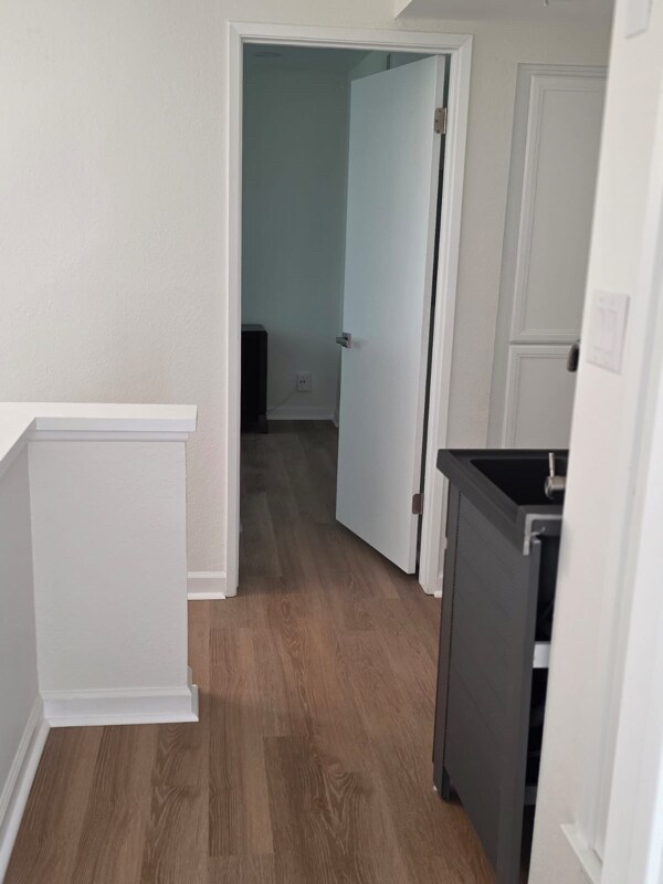 Building Photo - 2210 River Run Dr