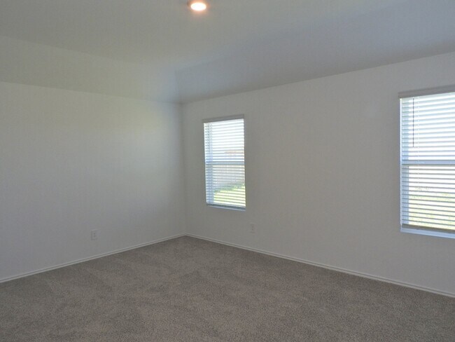 Building Photo - 2226 Laurel Bloom Ln