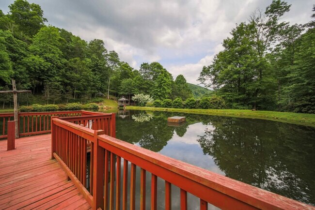 Building Photo - 195 Black Bear Dr