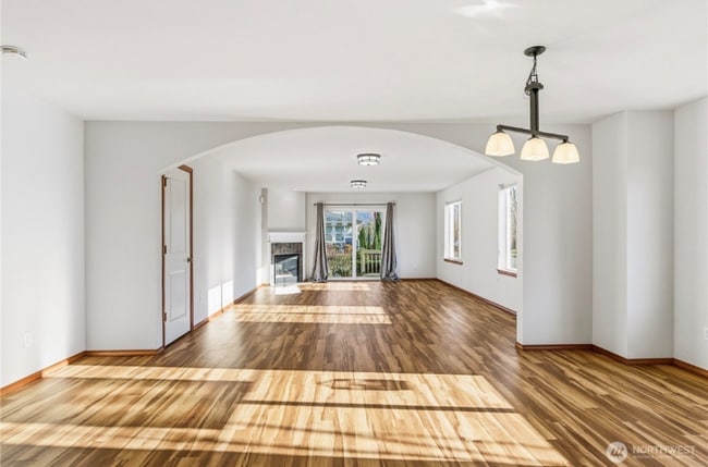 Building Photo - 3043 Scotland Alley