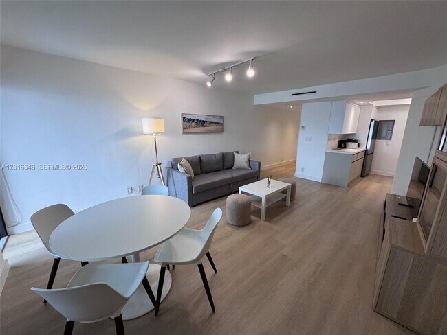 Building Photo - 3800 Galt Ocean Dr