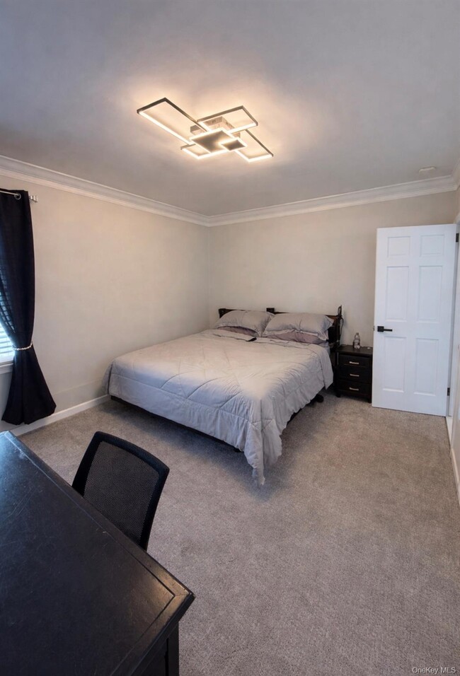 Building Photo - 56 Beverly Rd