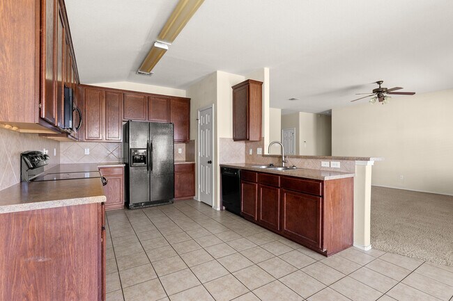 Building Photo - 6533 Crystal Ct