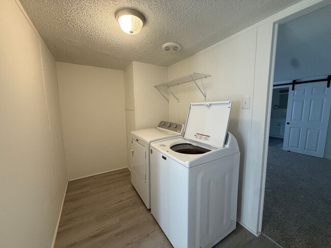 Building Photo - Galivants Ferry - 3 Bedroom / 2 Bathroom M...