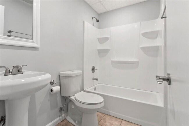 Building Photo - 4186 Nashoba Dr NE