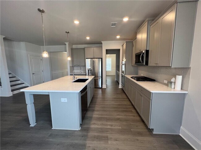 Building Photo - 7214 Whitewater Dr