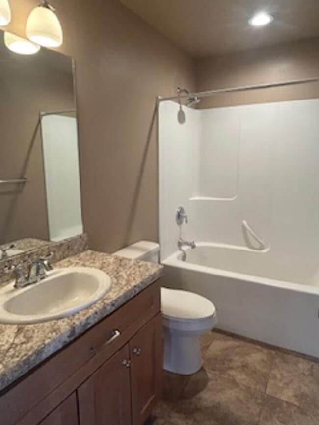 Building Photo - Rare Horse Property in Billings Heights – ...