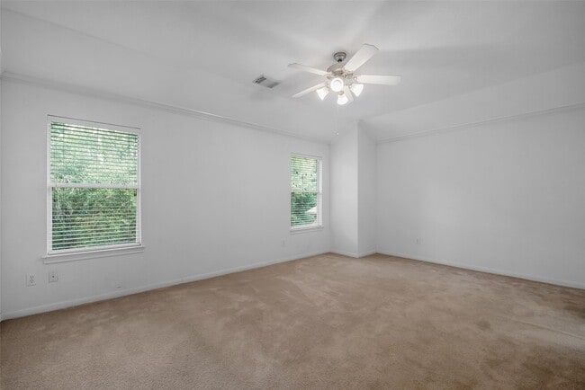 Building Photo - 75 N Spinning Wheel Cir