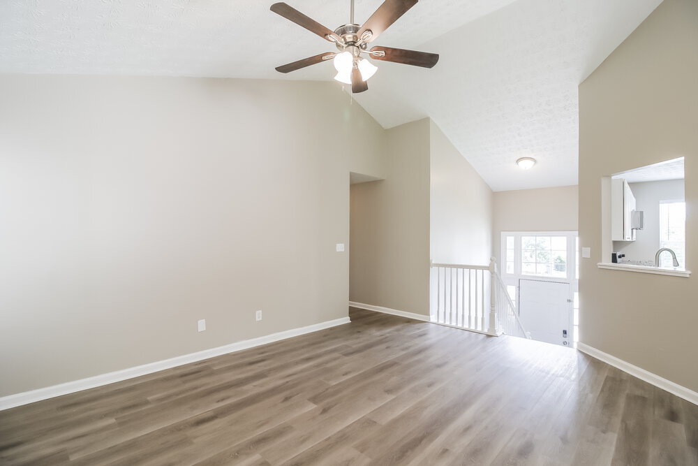 Building Photo - 7460 Royale Ct