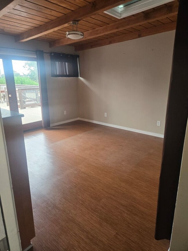 Building Photo - 1511 8th St