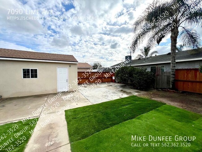 Building Photo - Compton 2-Bedroom Home With Backyard