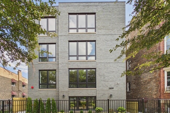 Building Photo - 2839 W 24th Blvd