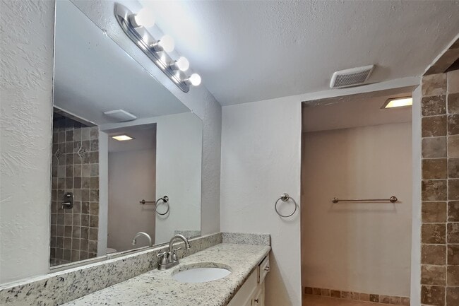 Building Photo - 2311 Whispering Wind Ln