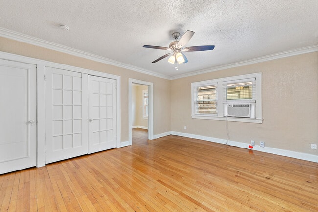 Building Photo - BROOKSIDE PLAZA