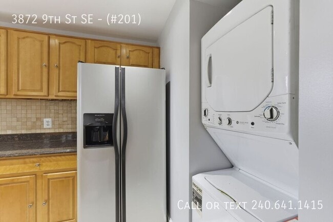 Building Photo - 3872 9th St SE