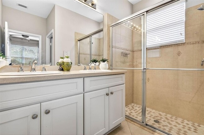 Building Photo - 15812 Aurora Lake Cir