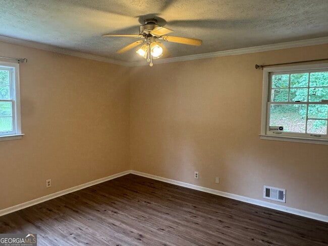 Building Photo - 827 San Miguel Dr