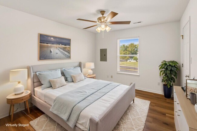 Building Photo - 3505-3507 La Mesa Dr.