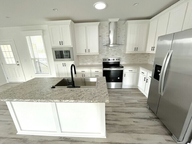 Building Photo - 5364 Bahia Wy
