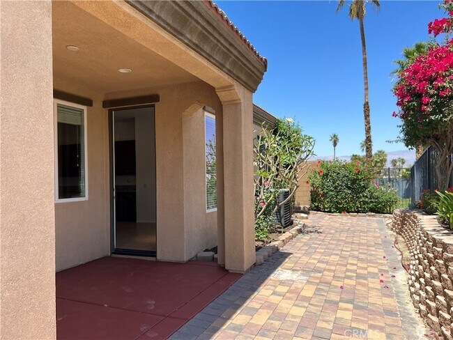 Building Photo - 77184 California Dr