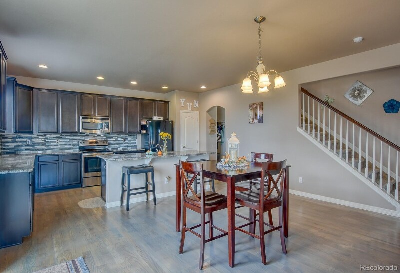 Building Photo - 1845 Bulrush Way