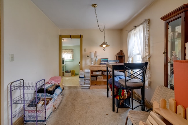 Building Photo - 488 E Main St