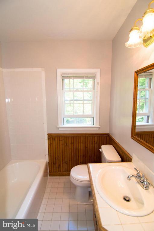 Building Photo - 6638 Holland St