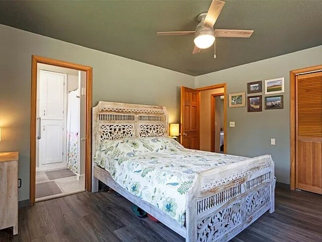 Building Photo - Beautiful spacious 3 bed, 3 bath home situated on 2.53 private acres in Stevensville.