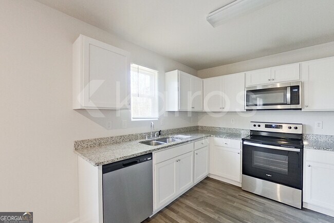 Building Photo - 234 Fox Chase Wy