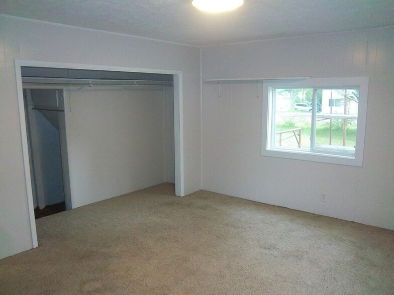 Building Photo - 407 S 100 E