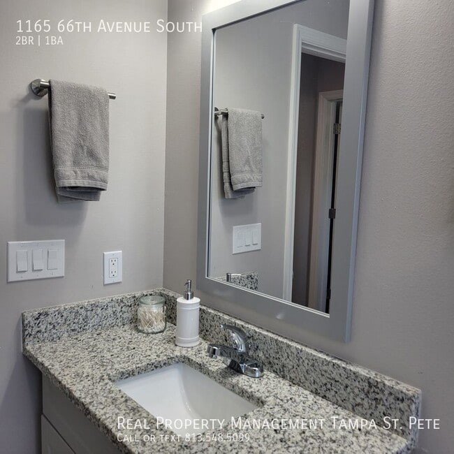 Building Photo - OUTSTANDING ST PETERSBURG POOL HOME AVAILA...