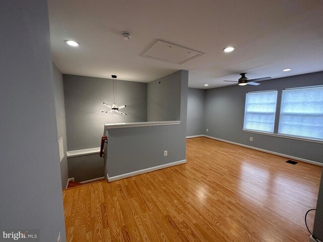 Building Photo - 4065 Cressida Pl