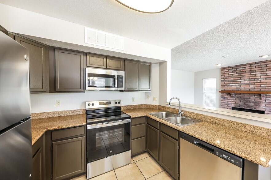 Building Photo - 3836 W Camino Del Rio
