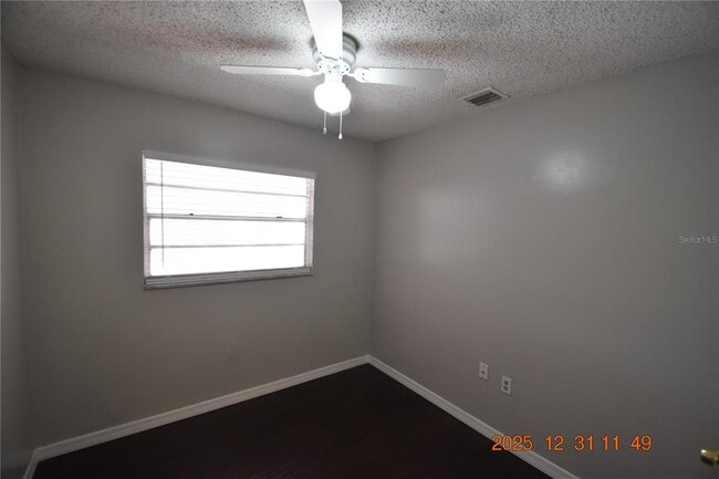 Building Photo - 1134 SE 2nd St