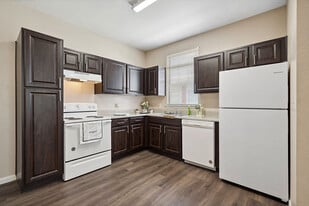 Building Photo - Fountains at Tidwell Apartments & The Enclave